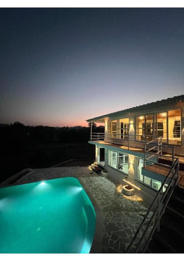 Lake City Villa Udaipur Eksteriør billede