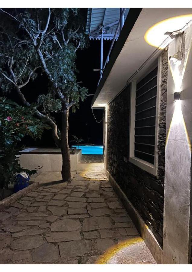 Lake City Villa Udaipur Eksteriør billede
